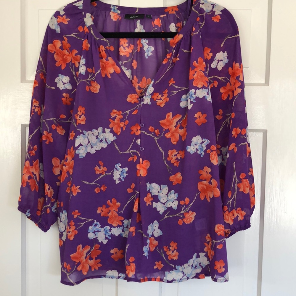 Ladies large purple/orange flower blouse